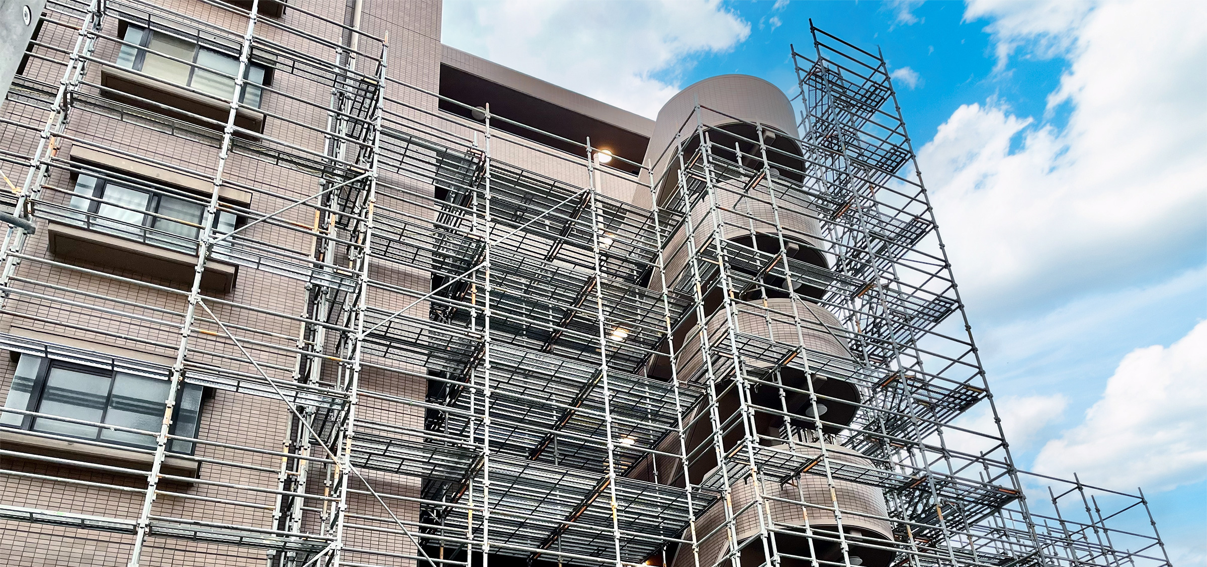 戸建て・マンション・アパートなどのリフォーム、リノベーション、修繕、解体を行っているオリバー建設